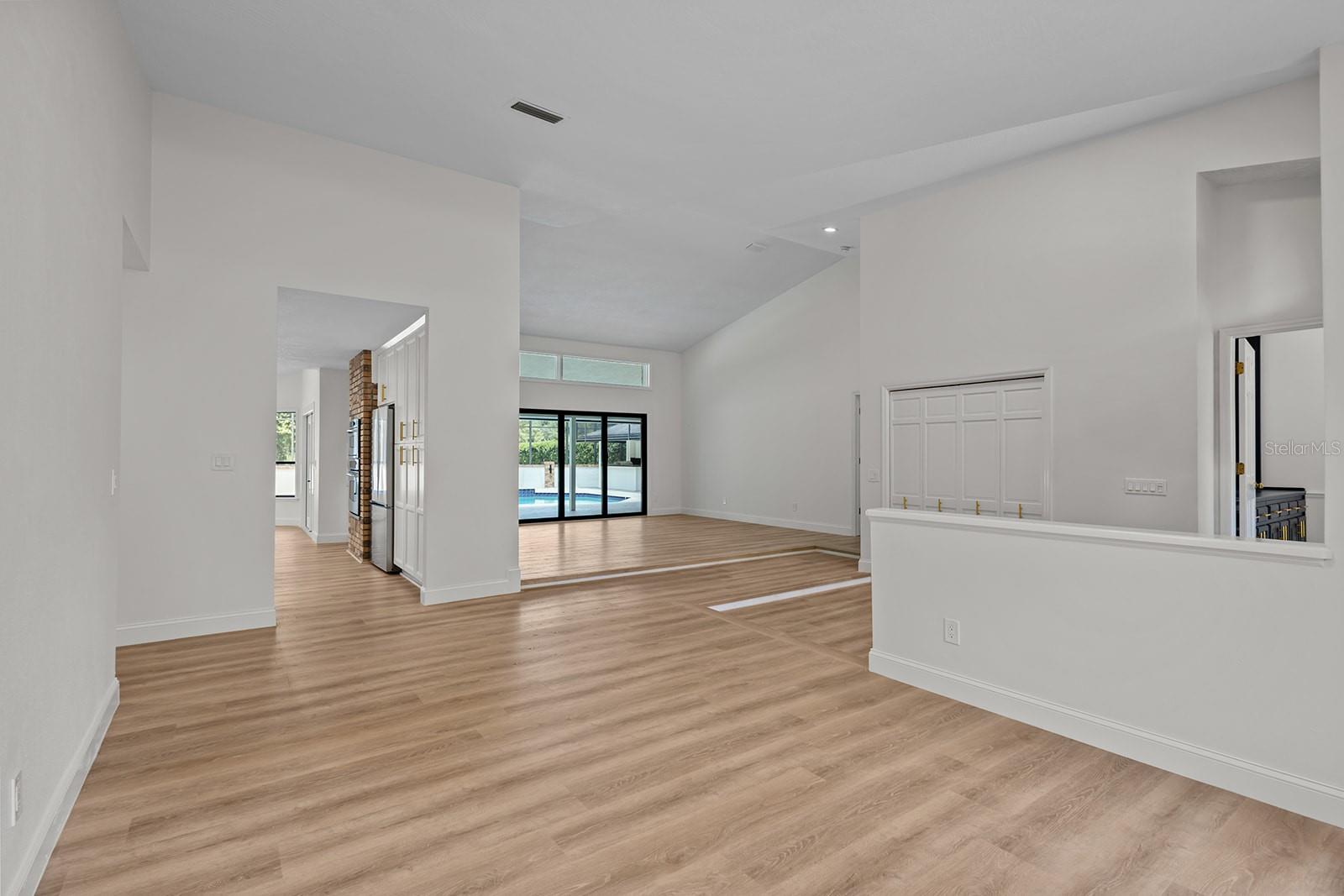 CYPRESS RUN - Residential
