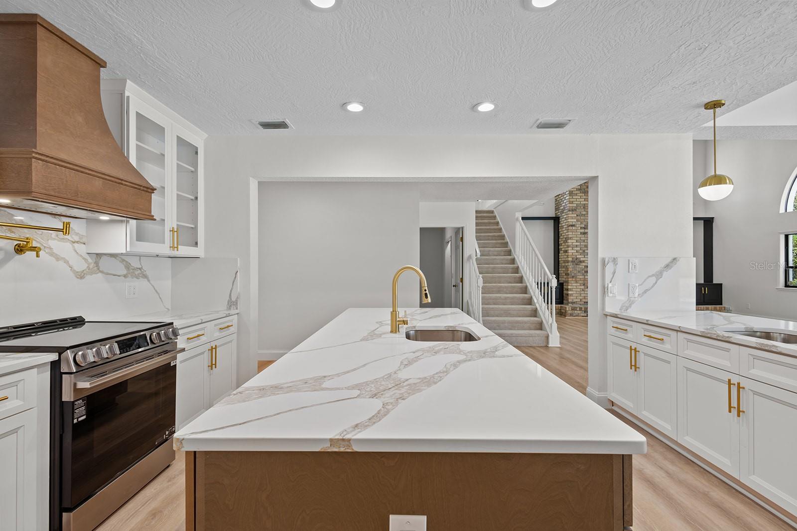 CYPRESS RUN - Residential
