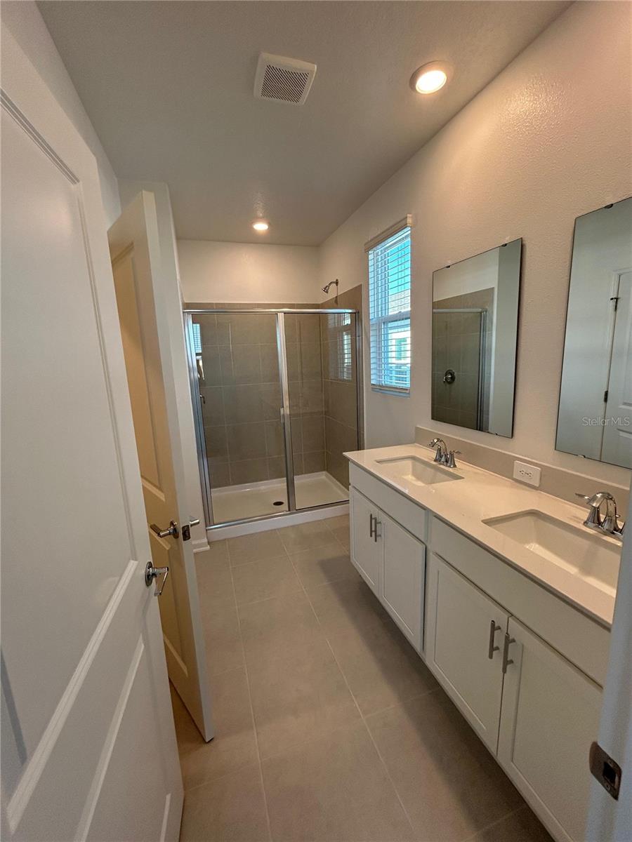 STOREY GRV PH 1A-1 - Residential Lease