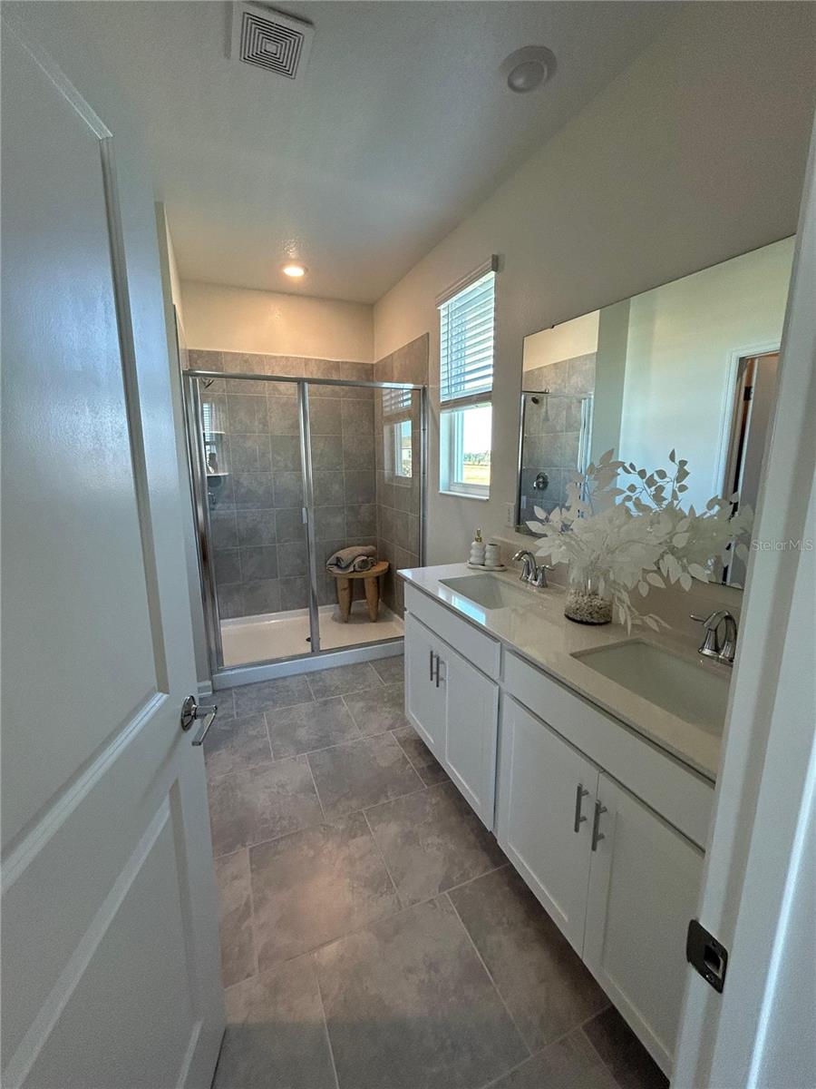 STOREY GRV PH 1A-1 - Residential Lease