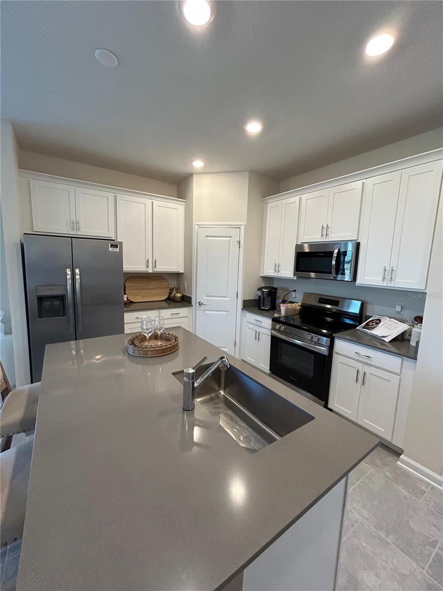 STOREY GRV PH 1A-1 - Residential Lease