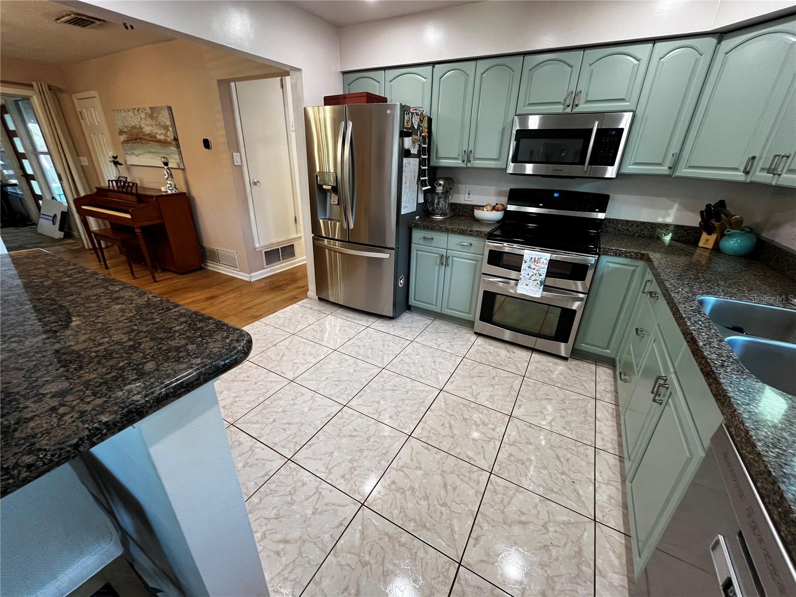 WINTER PARK ESTATES - Residential