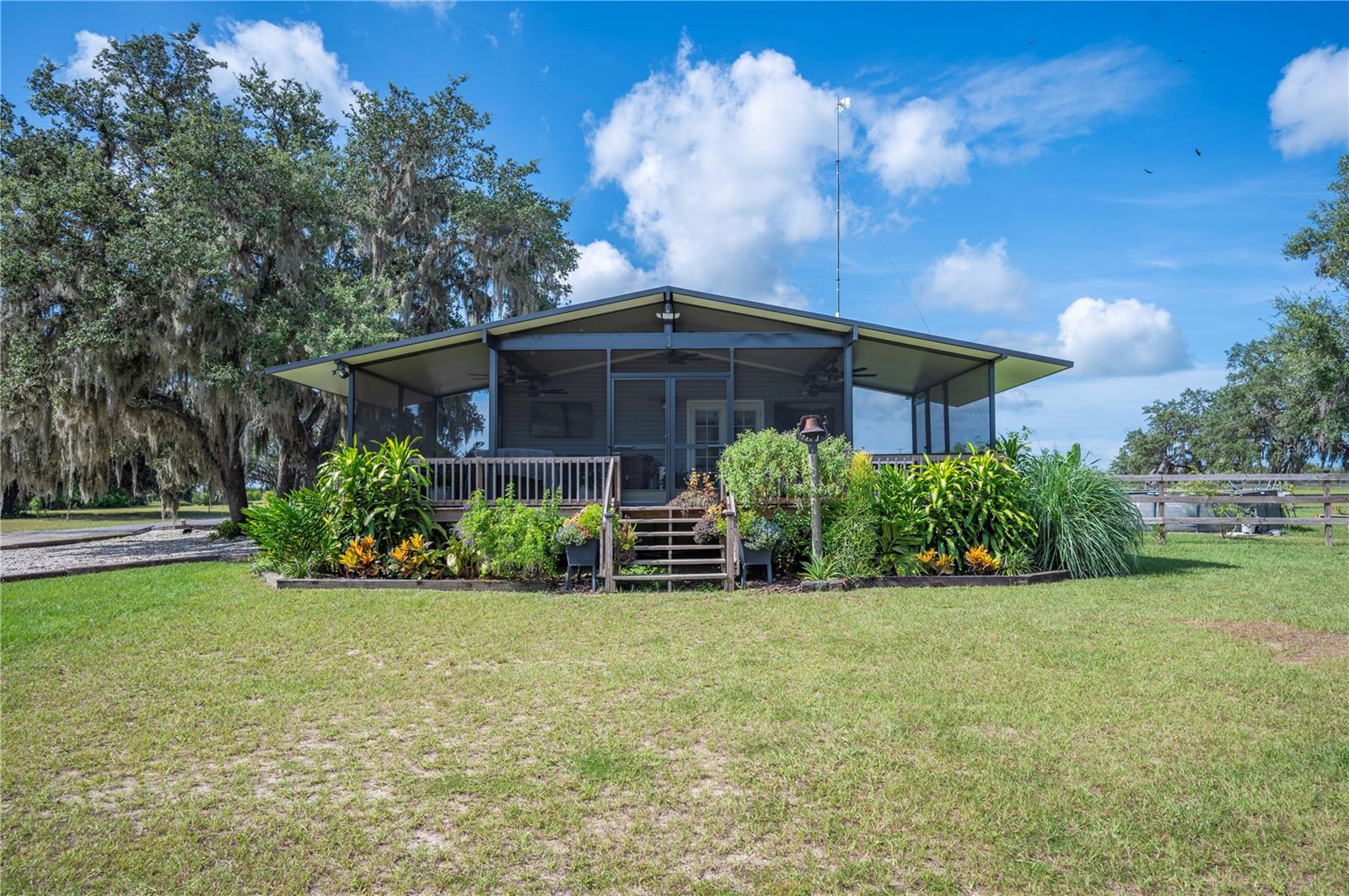 ACREAGE - Residential