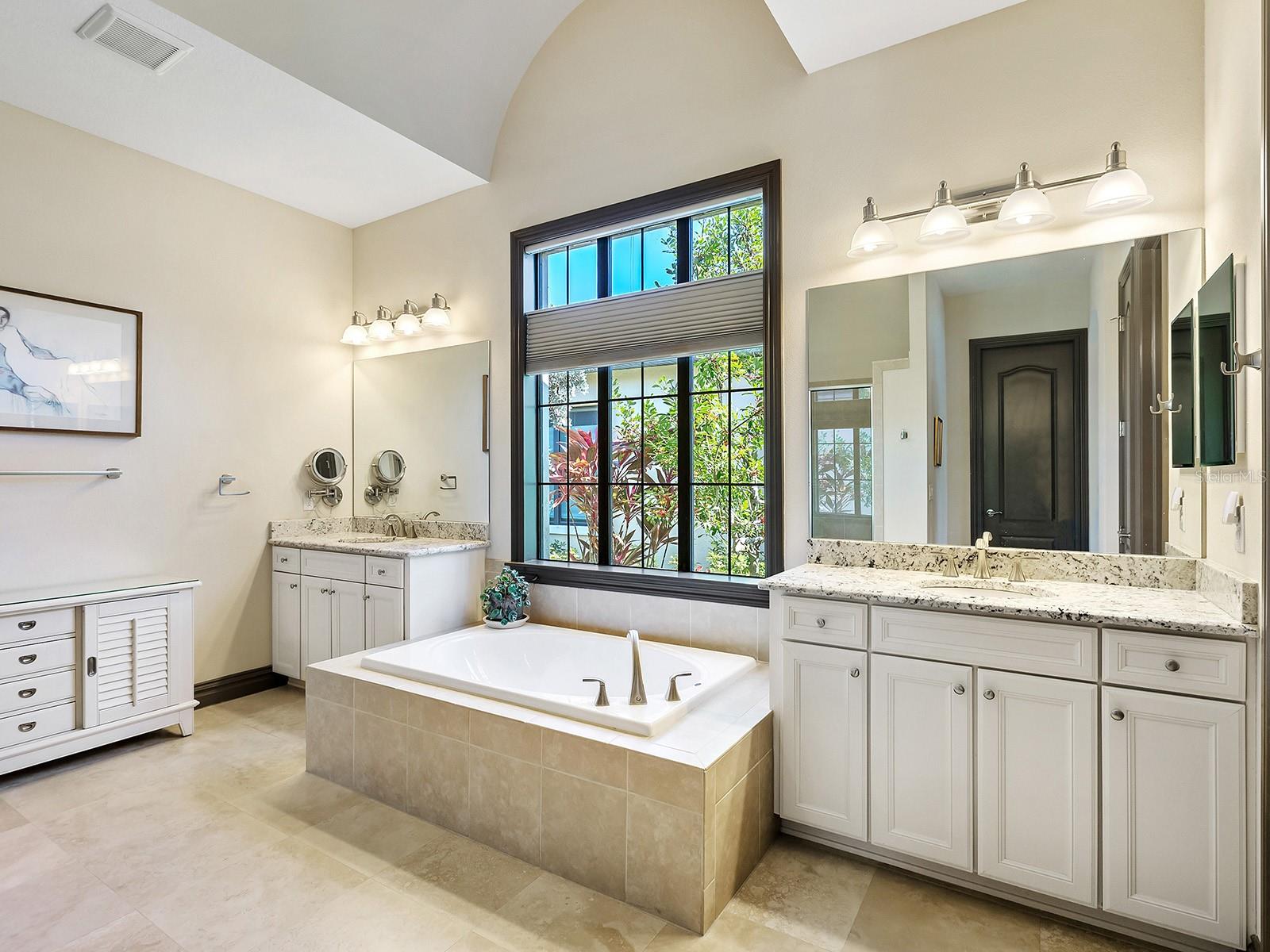 COUNTRY CLUB EAST AT LAKEWD RNCH UU1B&1C - Residential