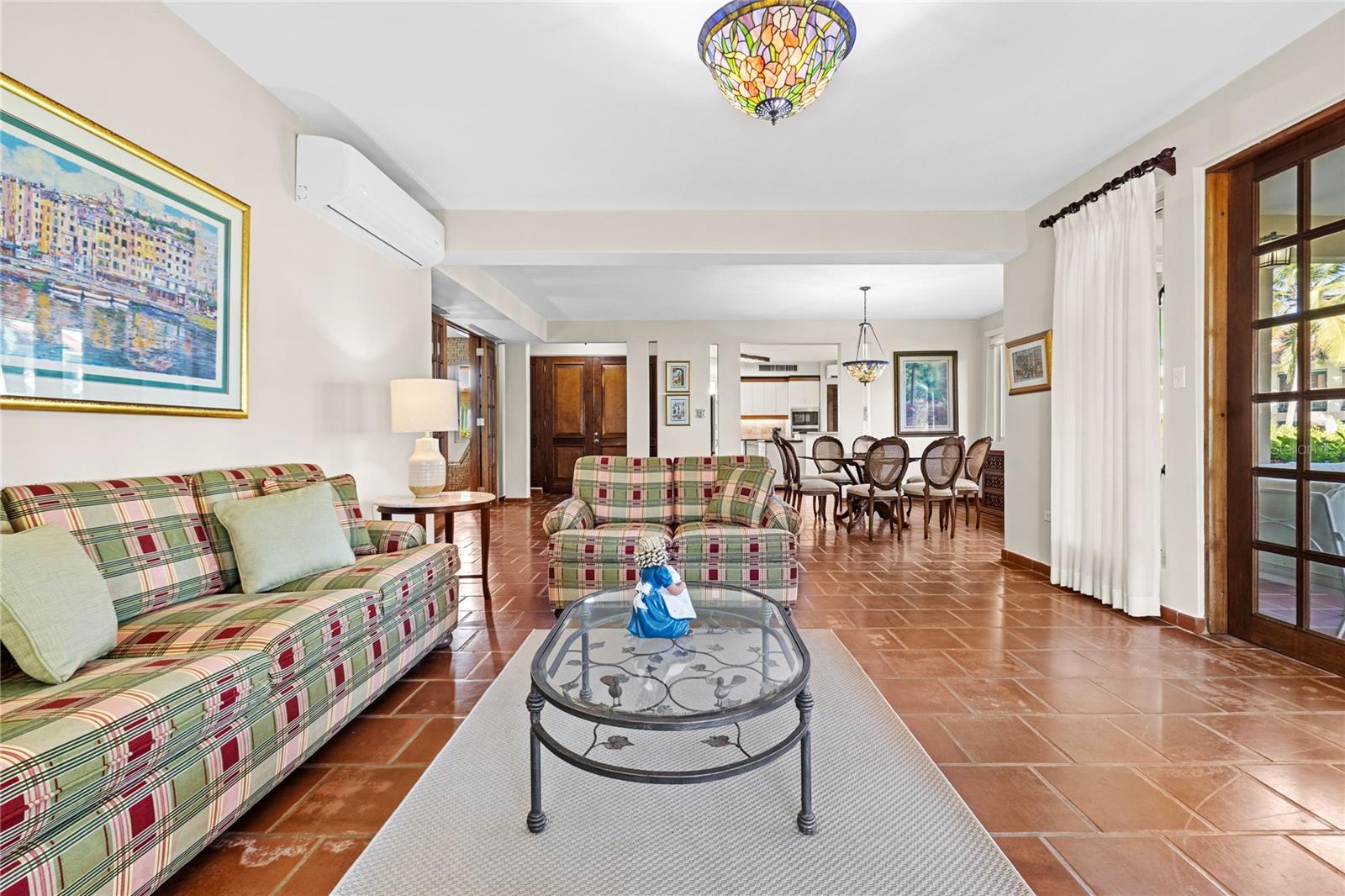 LAKE SIDE VILLAS - Residential