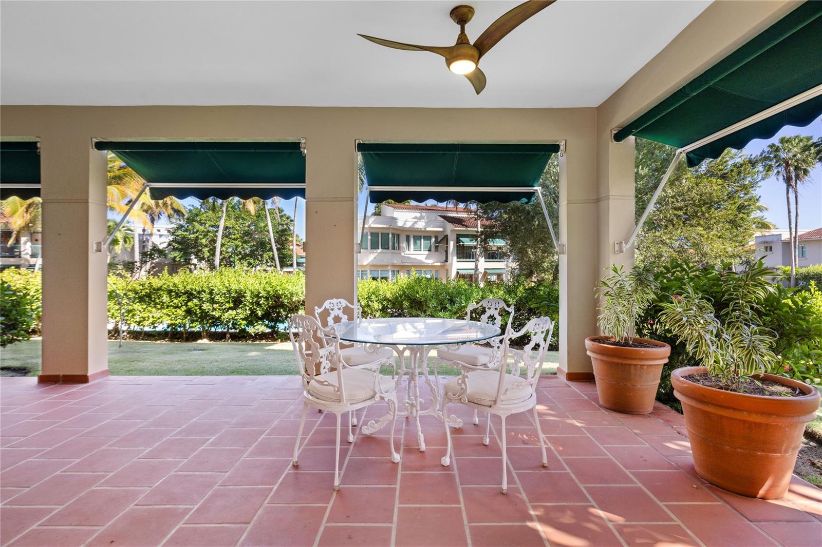 LAKE SIDE VILLAS - Residential