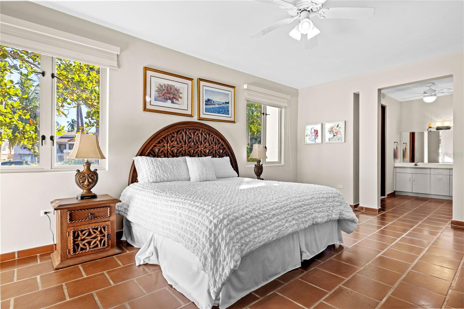 LAKE SIDE VILLAS - Residential