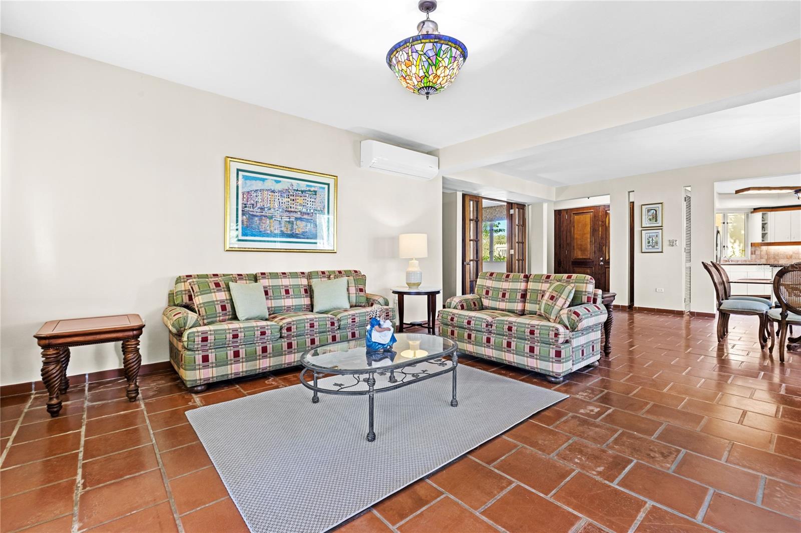 LAKE SIDE VILLAS - Residential