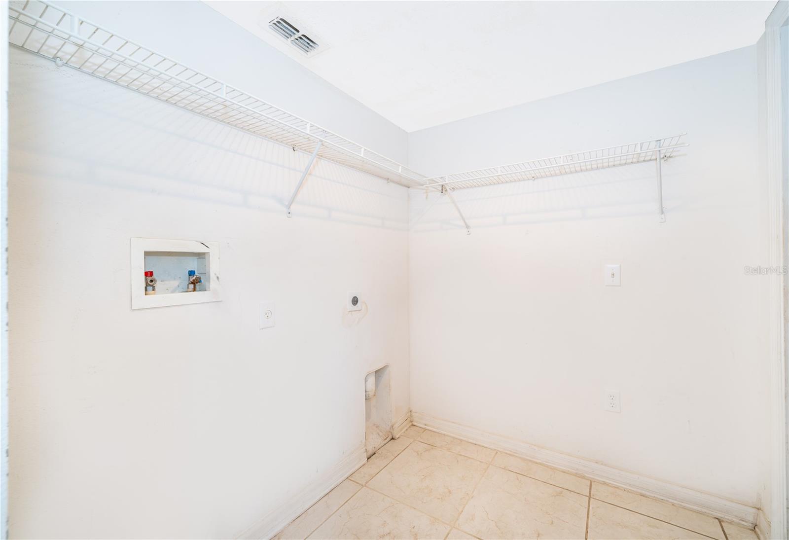 WETHERBEE LAKES SUB - Residential