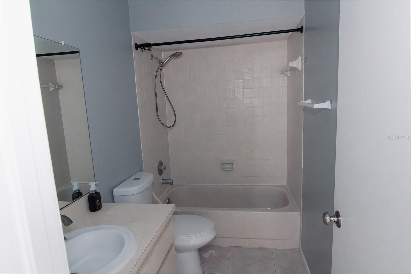 LAURELON VILLAGE OF MEADOWOOD - Residential