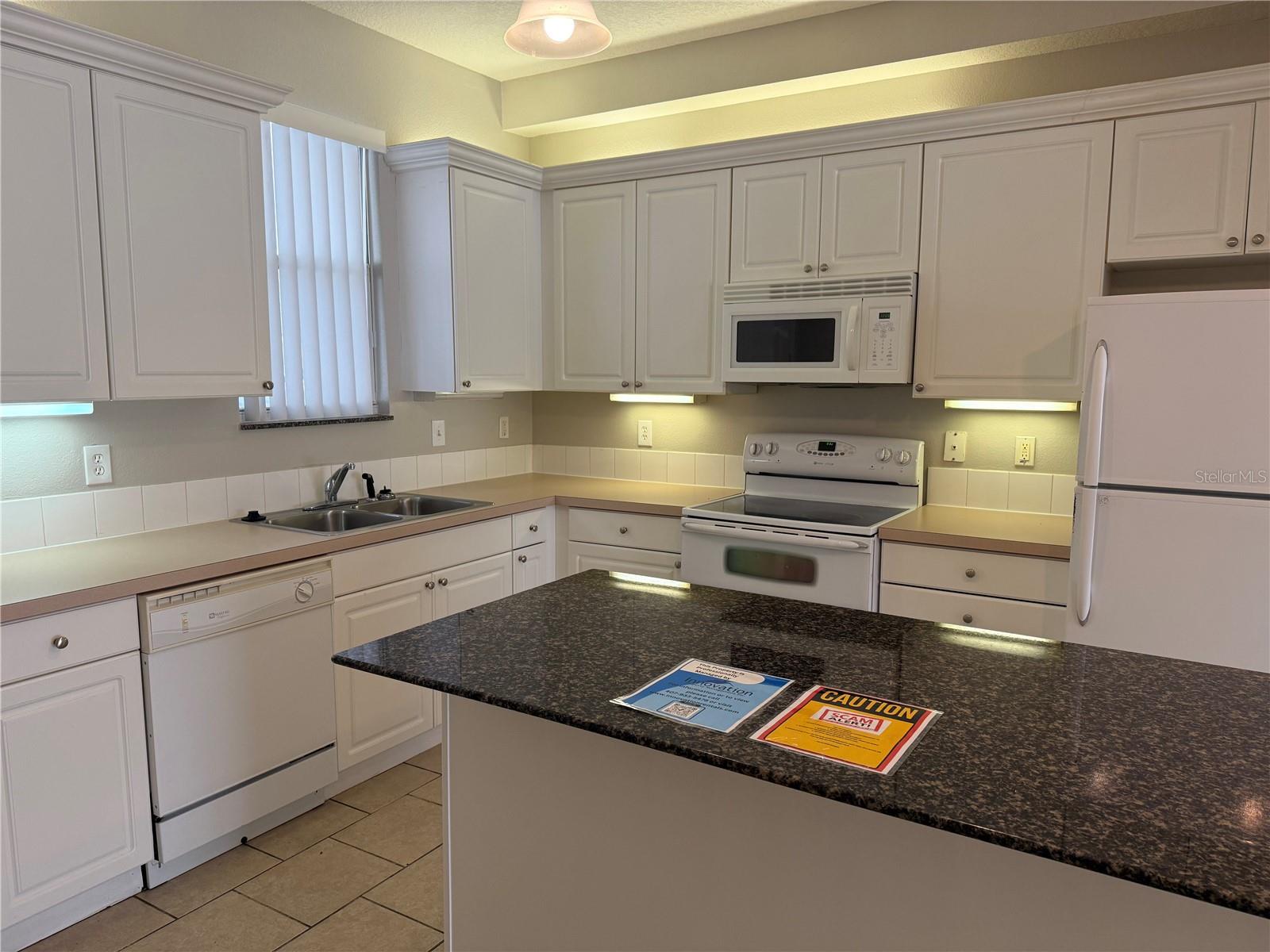 HERITAGE KEY VILLAS - Residential