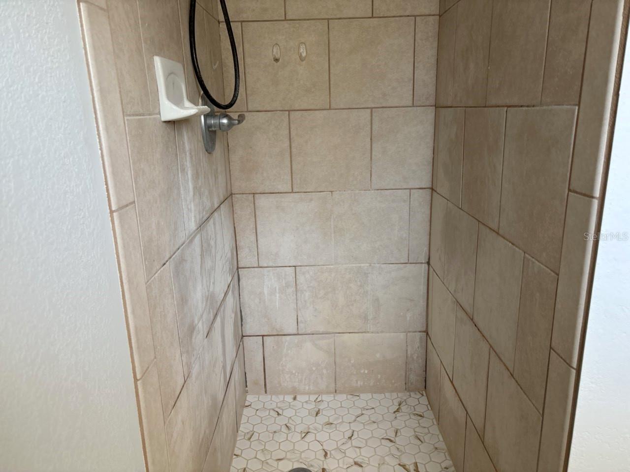 GANDY GARDENS 2 - Residential