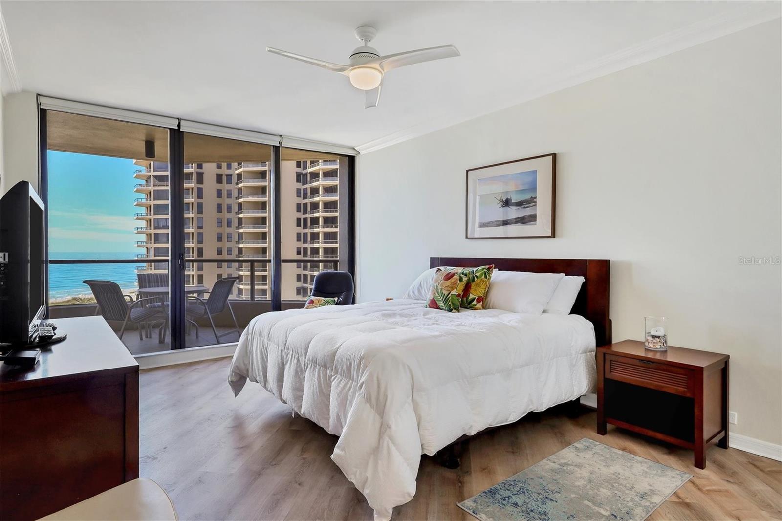 PROMENADE - Residential Lease