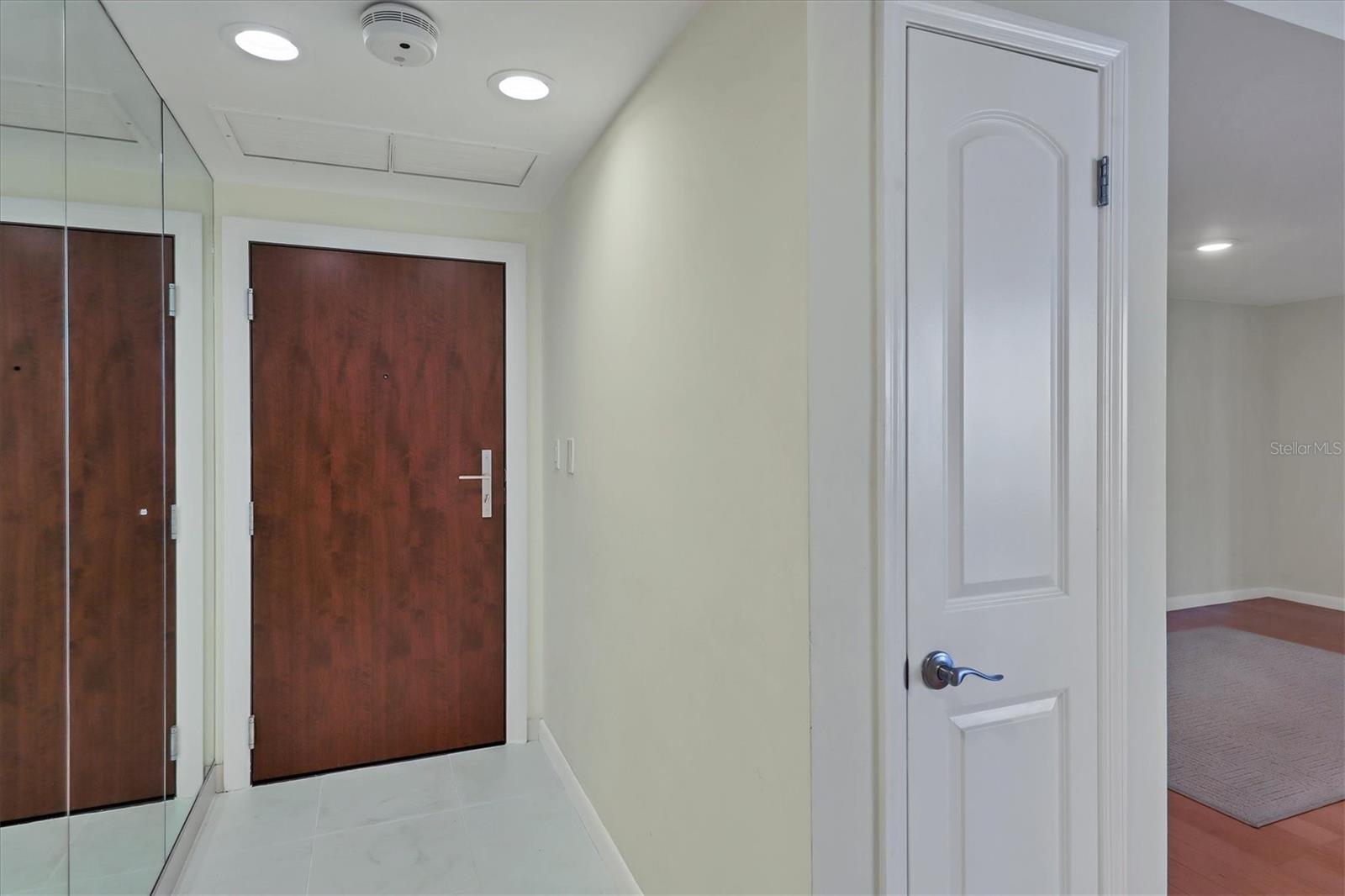 PROMENADE - Residential Lease