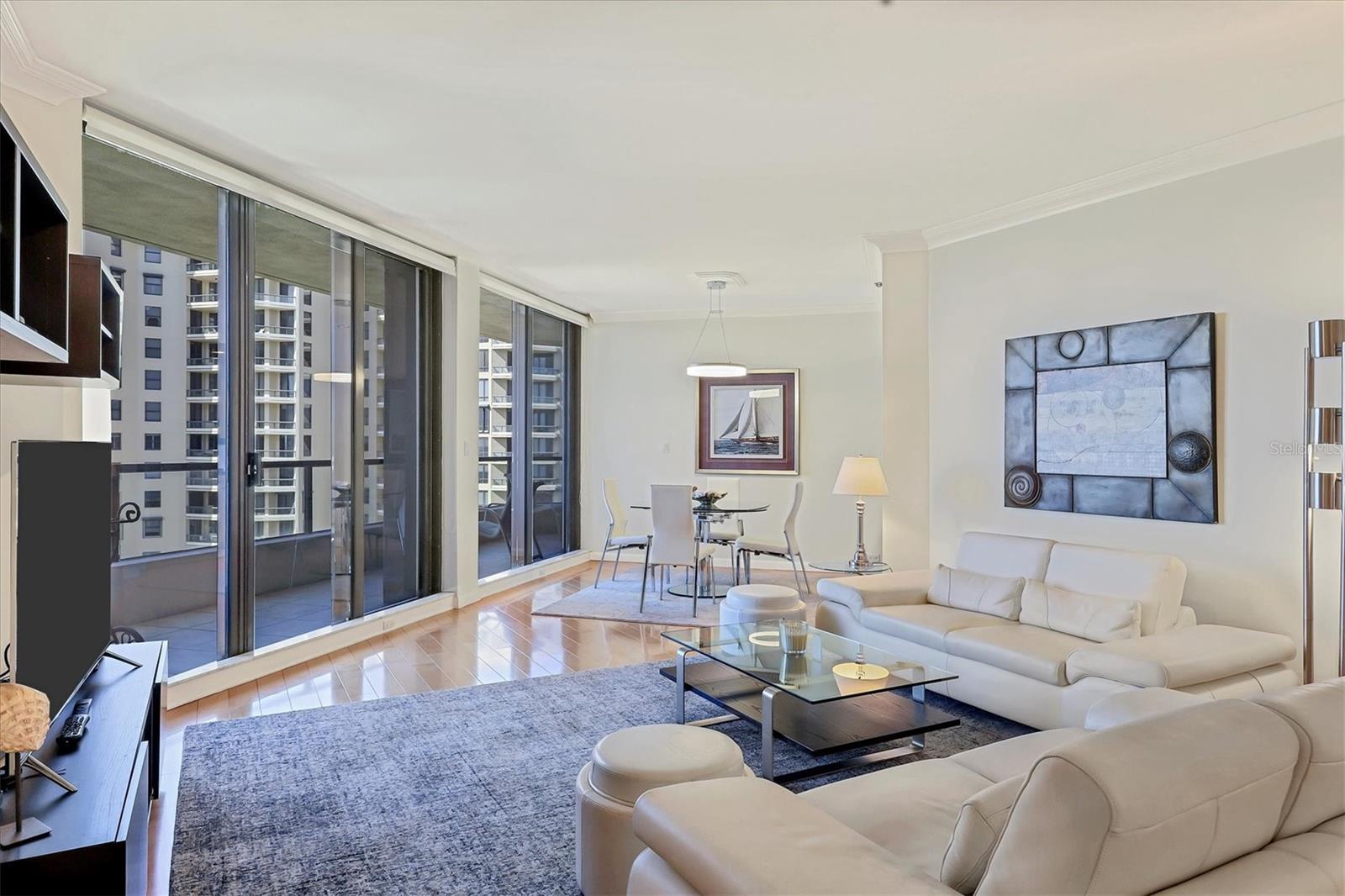 PROMENADE - Residential Lease