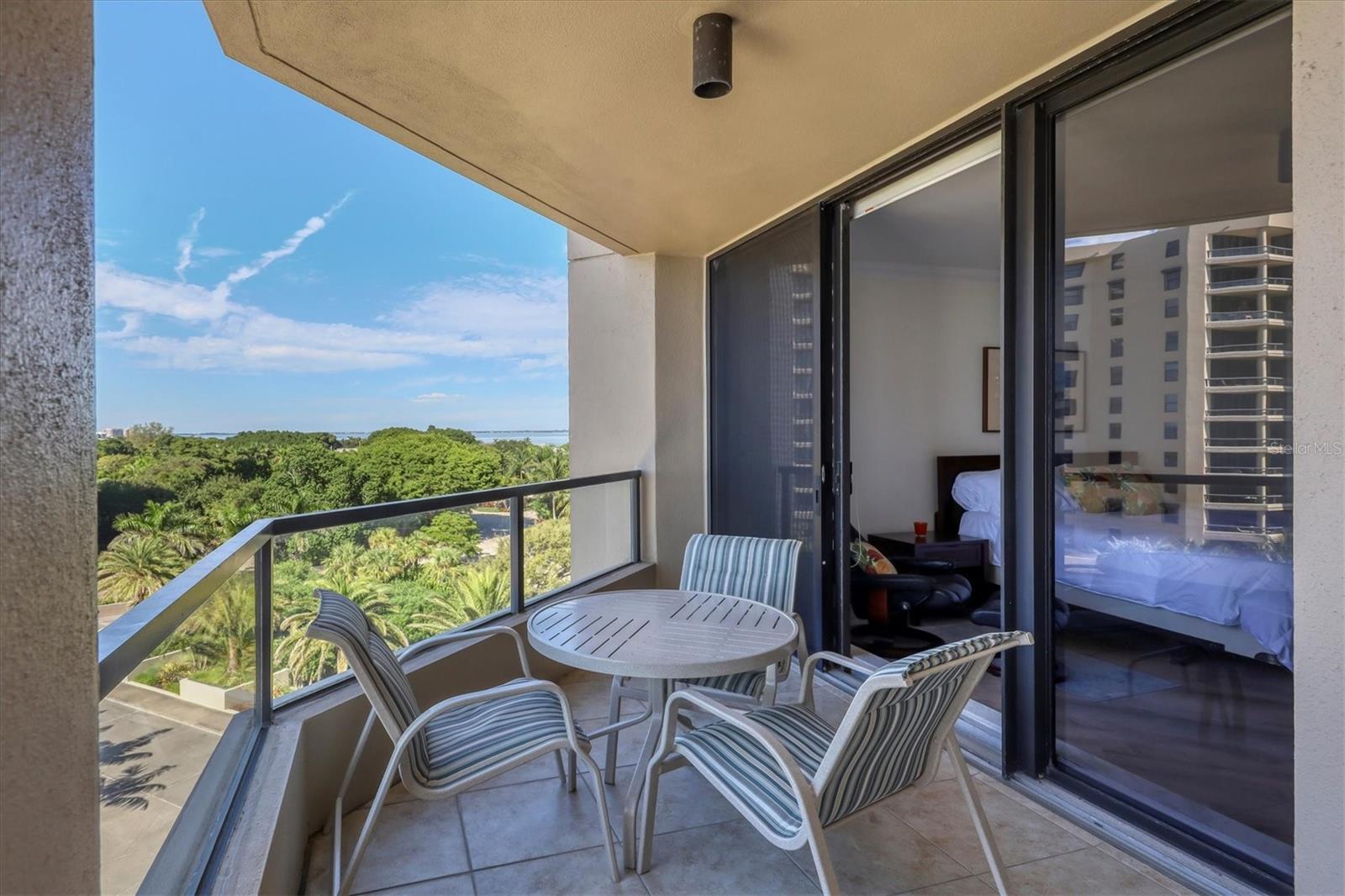 PROMENADE - Residential Lease