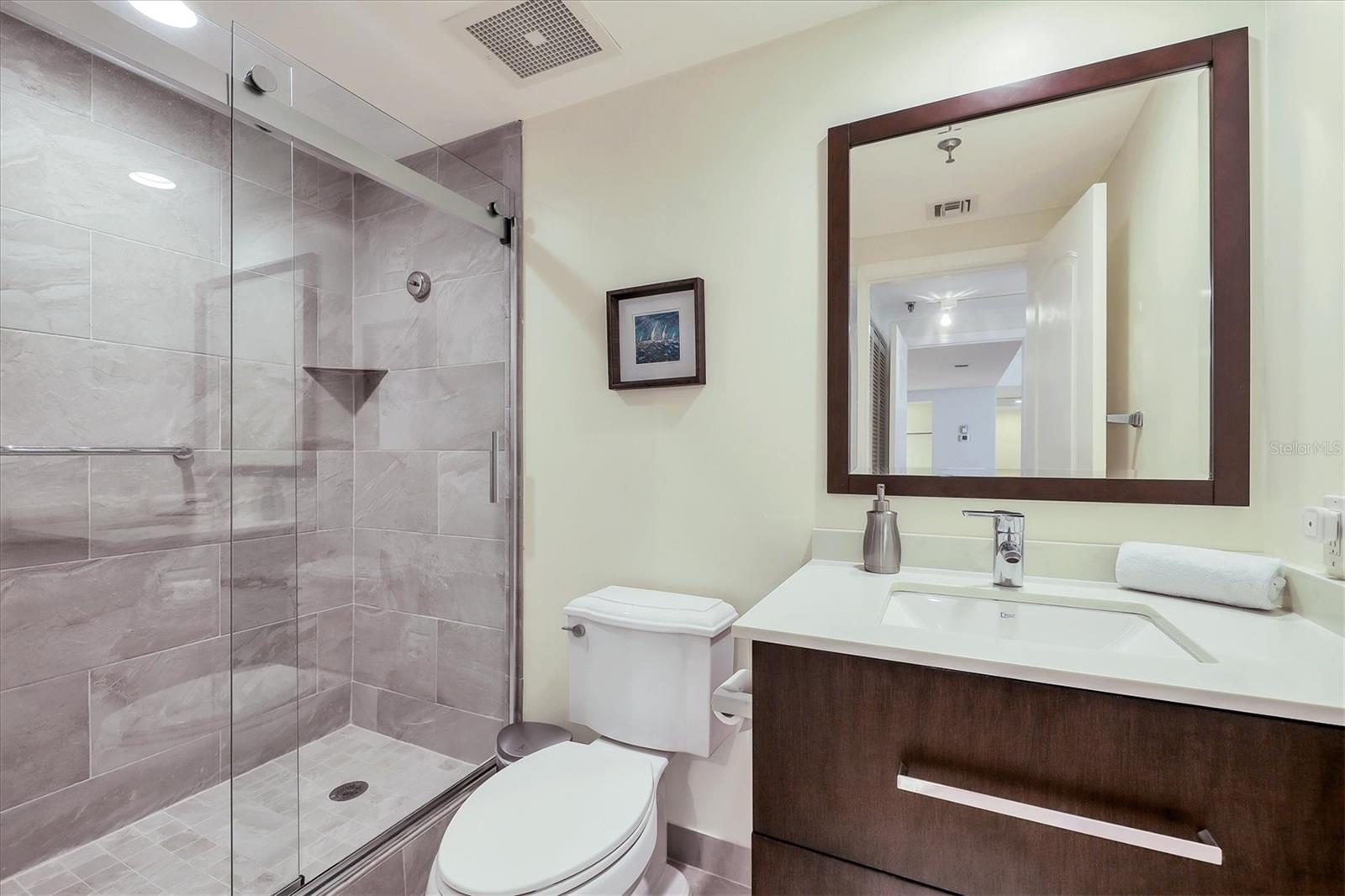 PROMENADE - Residential Lease