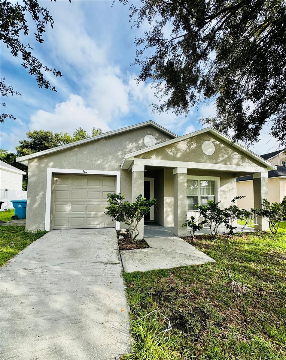 767 PALMERA STREET