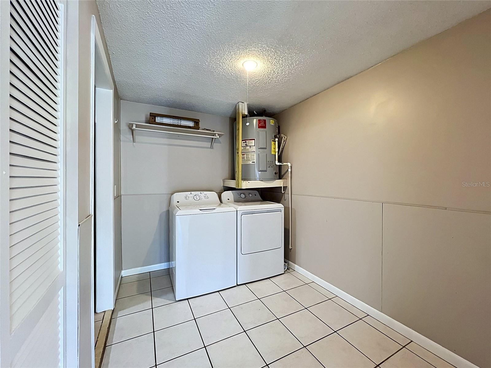 BRANDON VALRICO HILLS ESTATES SUB - Residential