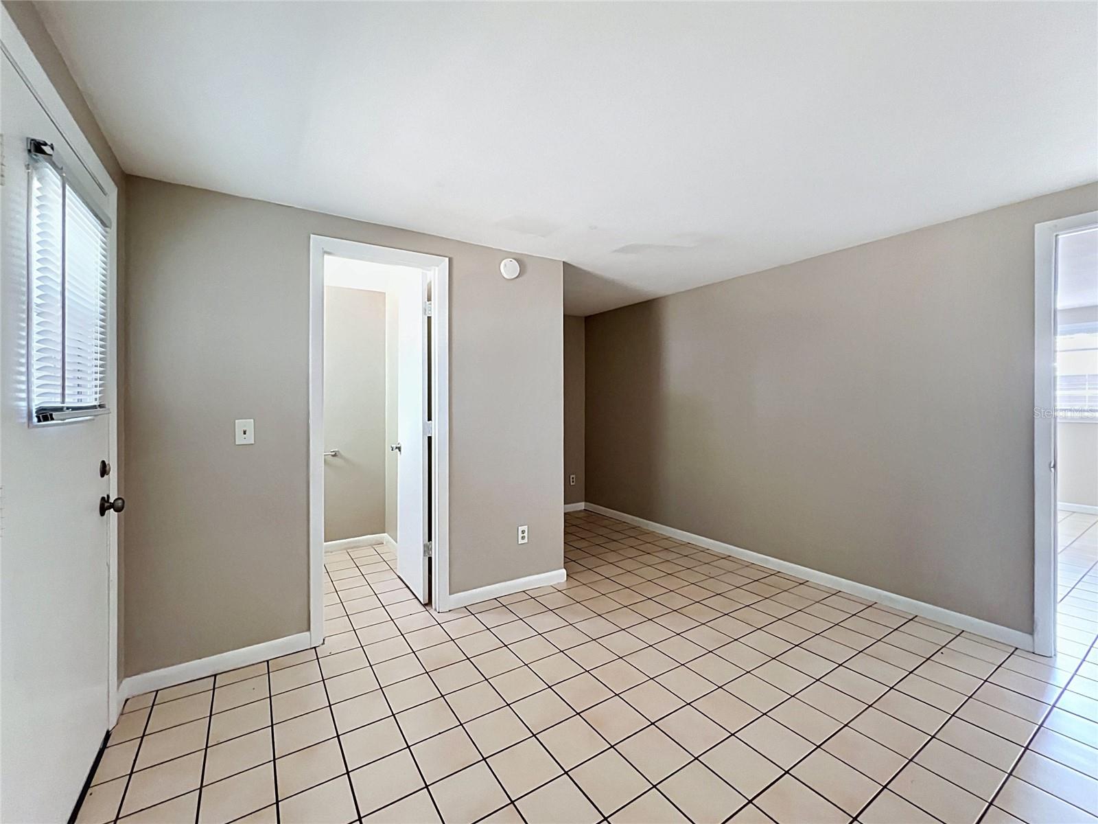 BRANDON VALRICO HILLS ESTATES SUB - Residential
