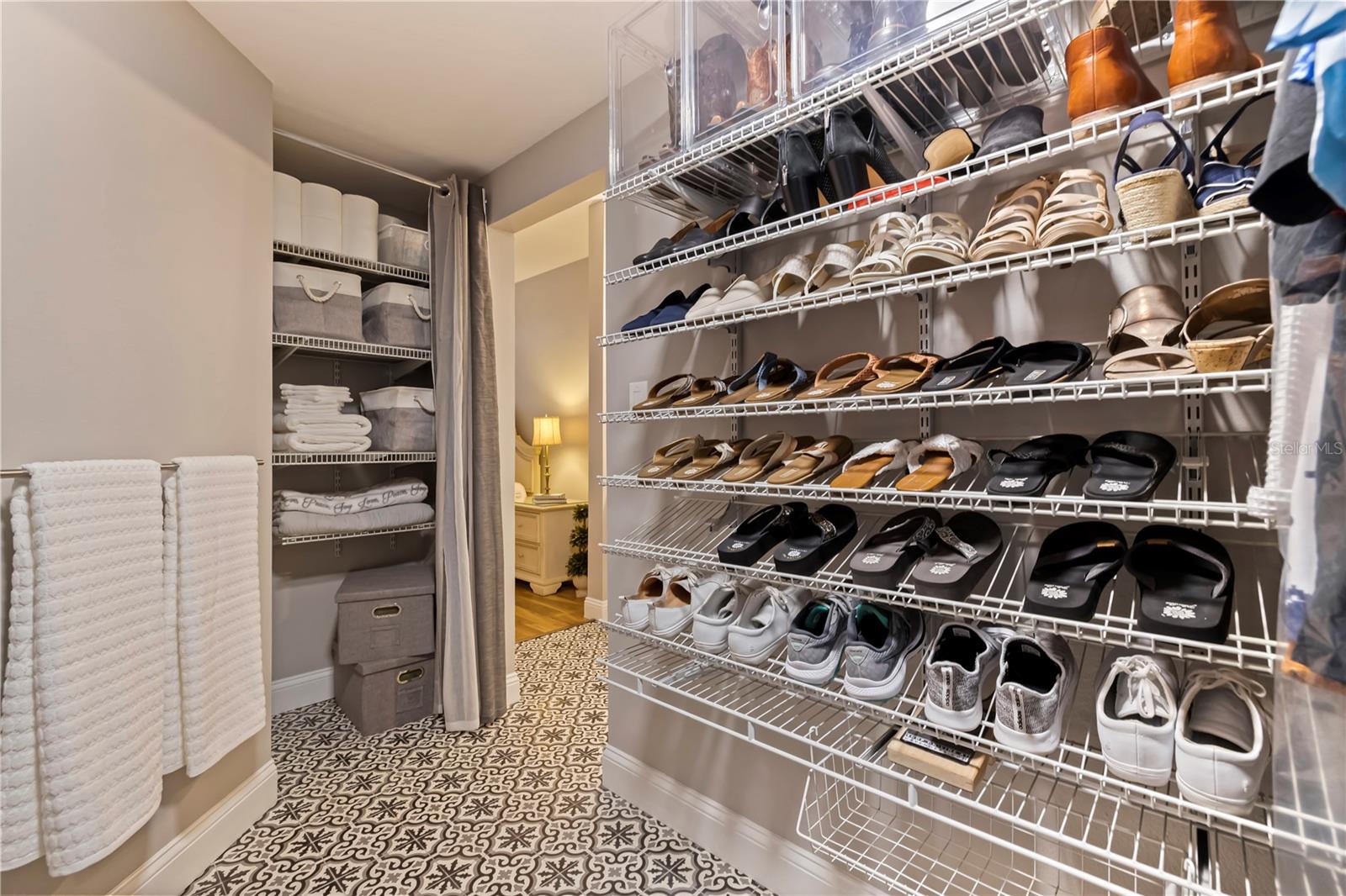 HARBOURSIDE CONDO - Residential