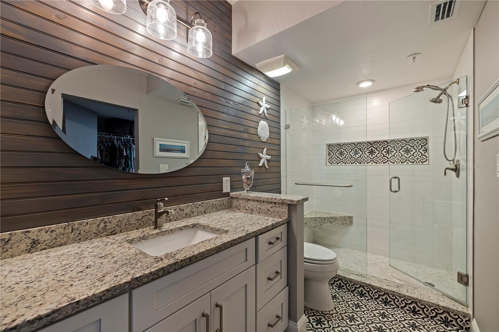 HARBOURSIDE CONDO - Residential