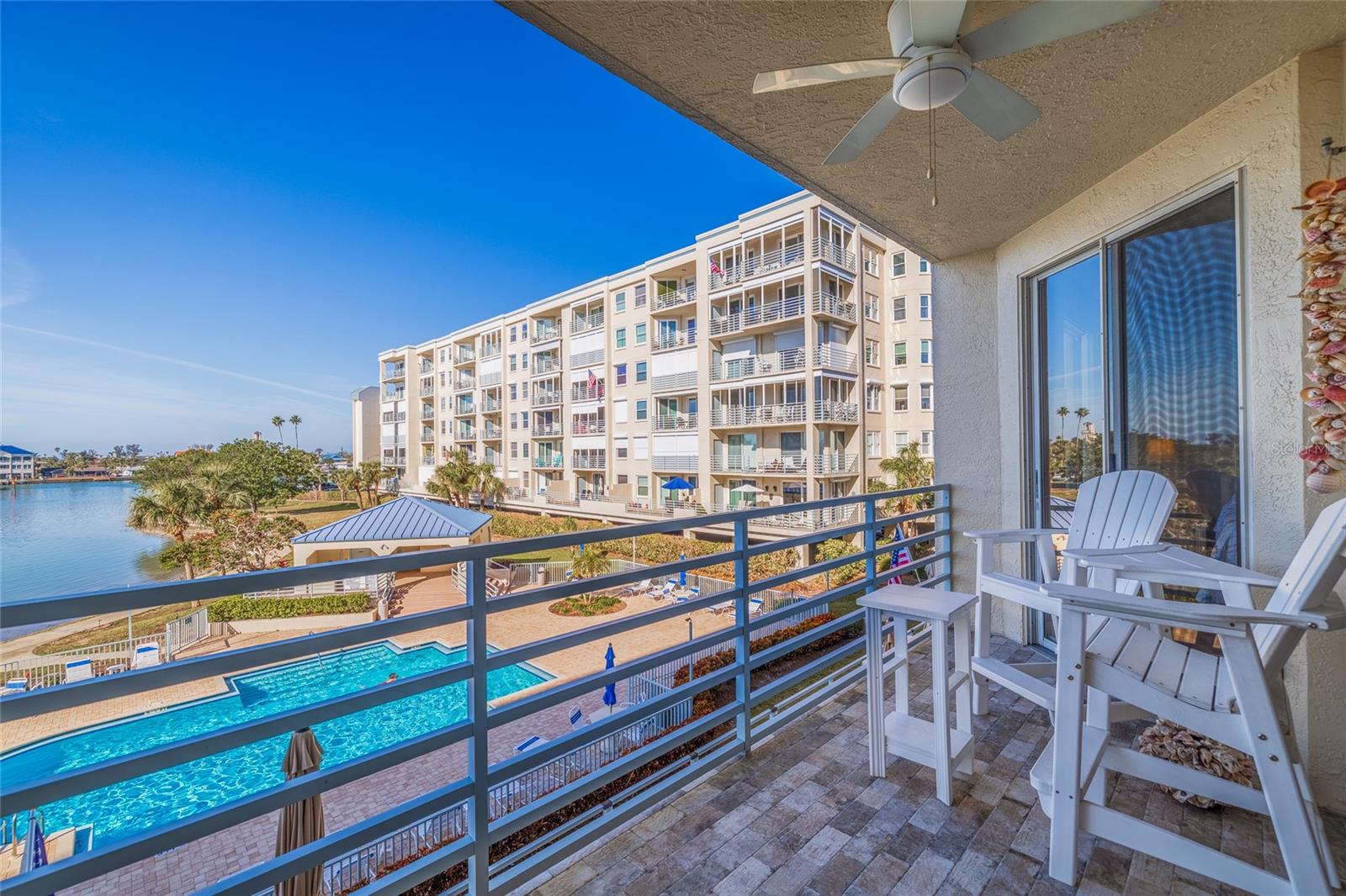 HARBOURSIDE CONDO - Residential