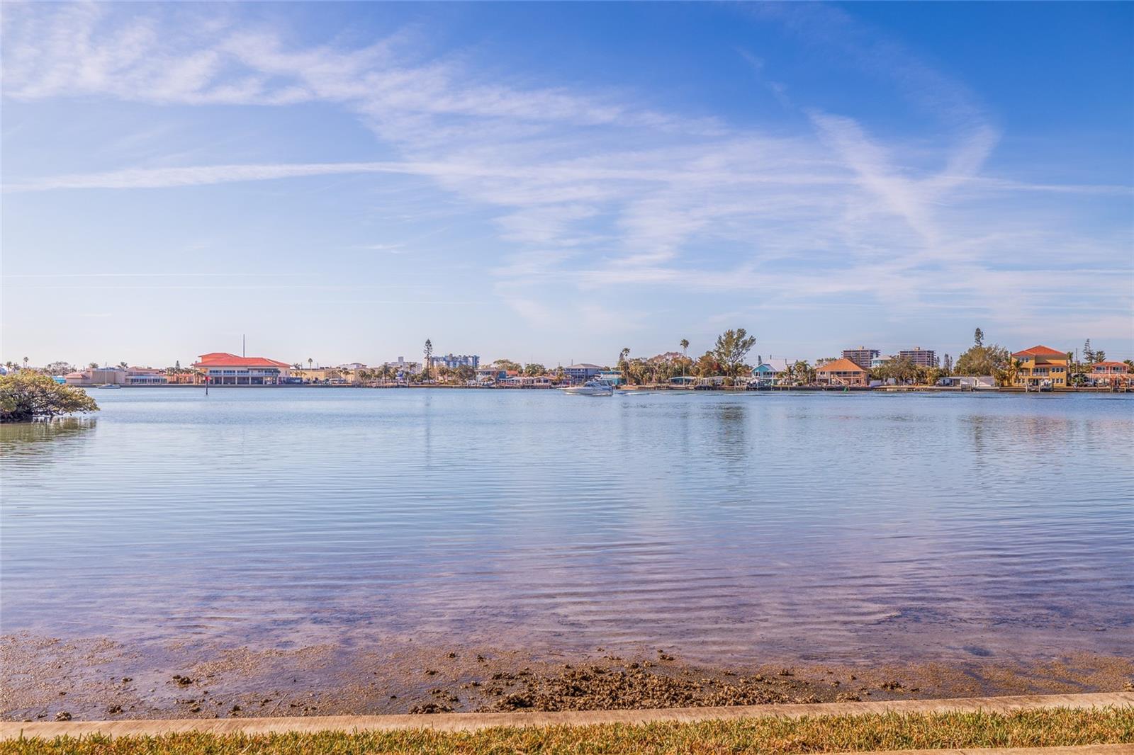 HARBOURSIDE CONDO - Residential