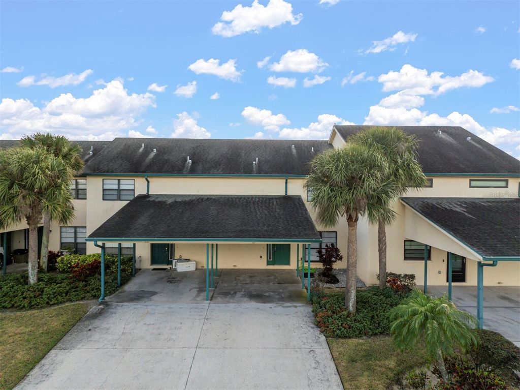 Photo of 634 Yardarm Drive, Apollo Beach, FL 33572 (MLS # TB8505003)