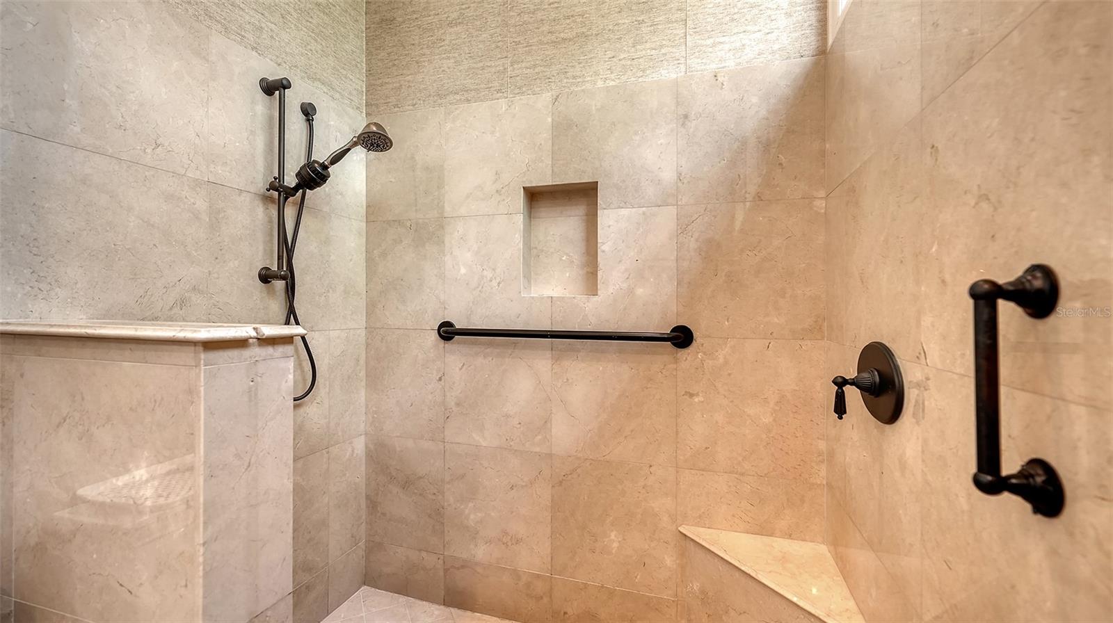 KIMLIRA - Residential