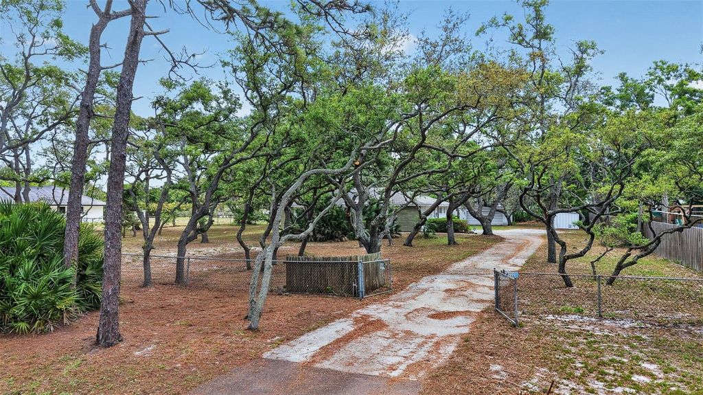 Photo of 13222 98th Avenue, Seminole, FL 33776 (MLS # TB8498064)