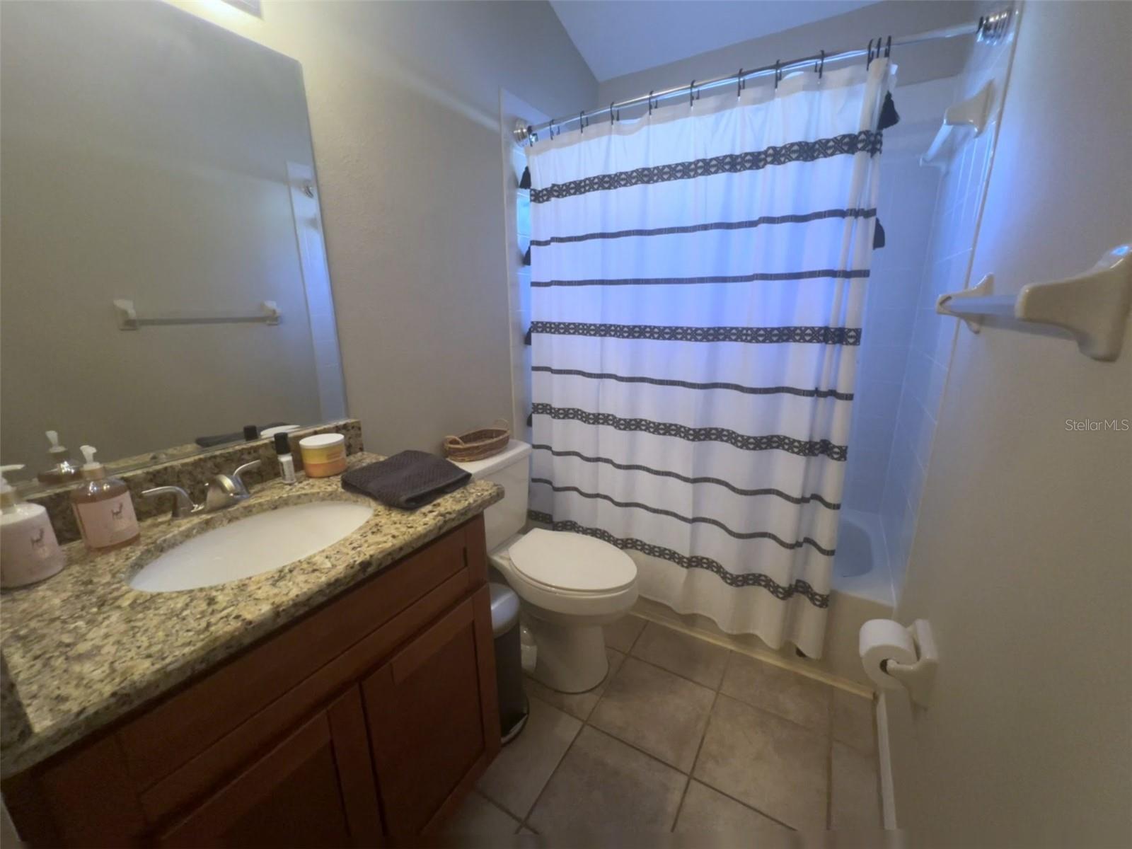 LAKE SHORE RANCH PH II B - Residential Lease