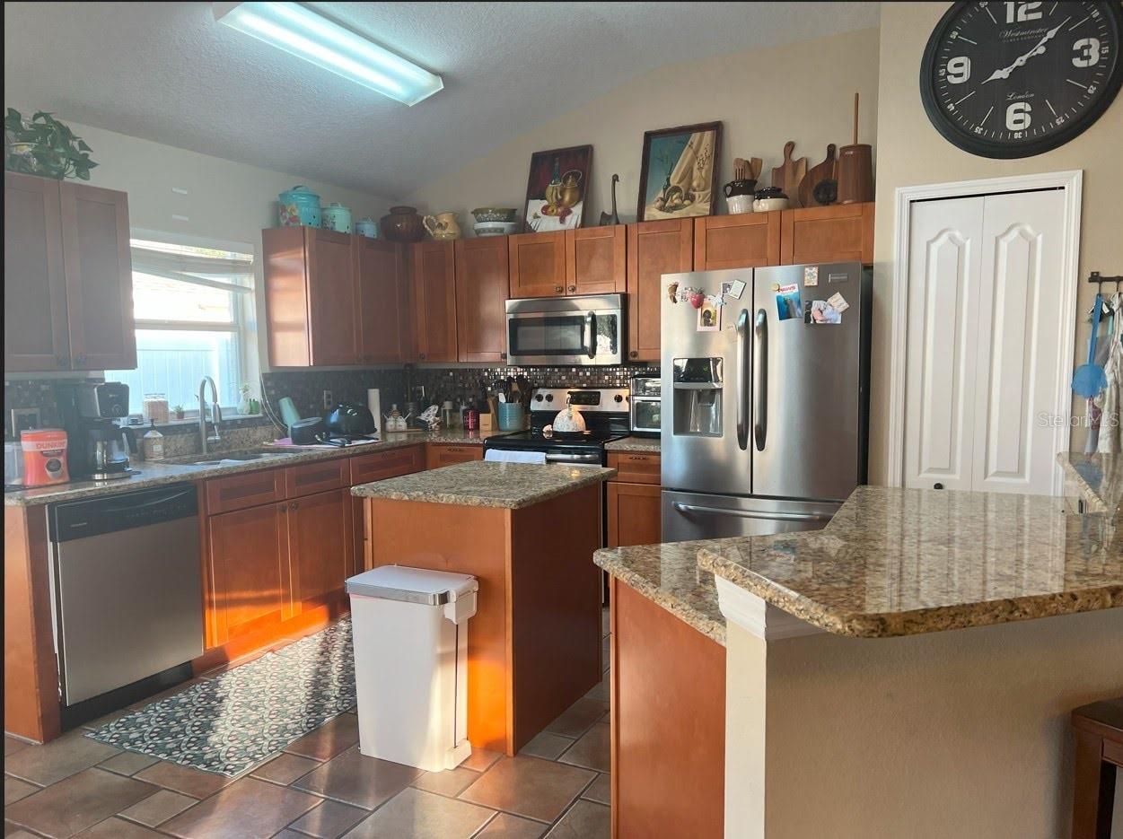 LAKE SHORE RANCH PH II B - Residential Lease