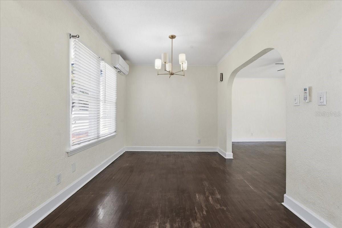 EUCLID GROVE - Residential