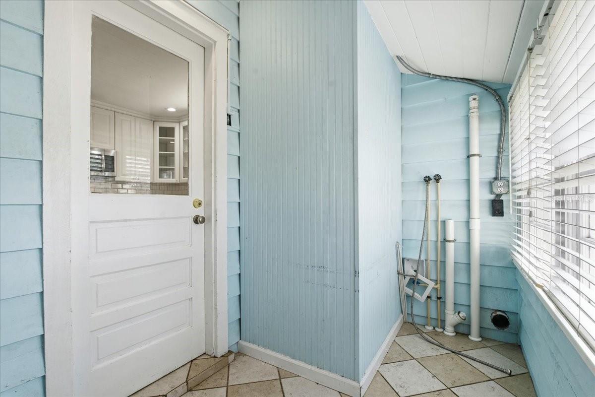 EUCLID GROVE - Residential