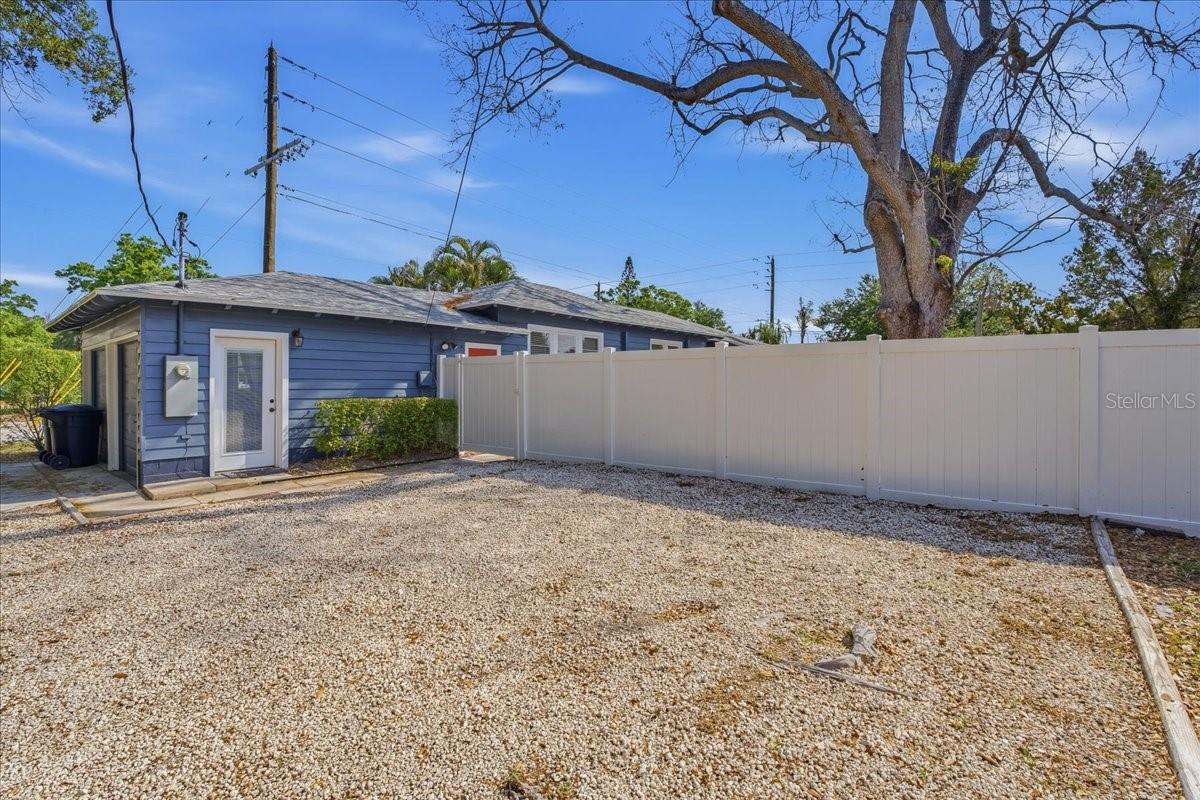 EUCLID GROVE - Residential