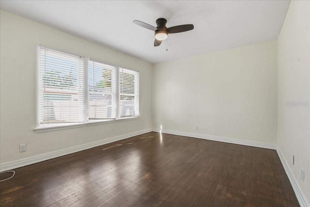 EUCLID GROVE - Residential