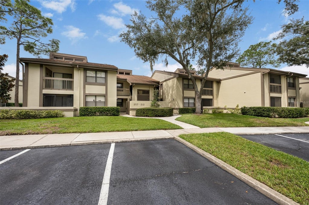 Photo of 210 Woodlake Wynde, Oldsmar, FL 34677 (MLS # TB8554024)