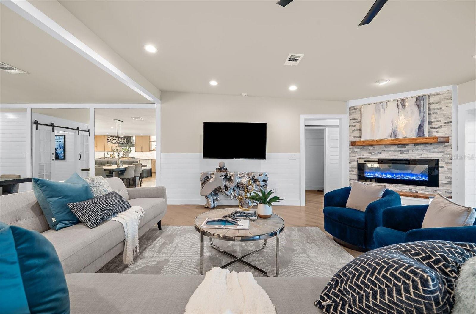 ISLAND ESTATES OF CLEARWATER - Residential