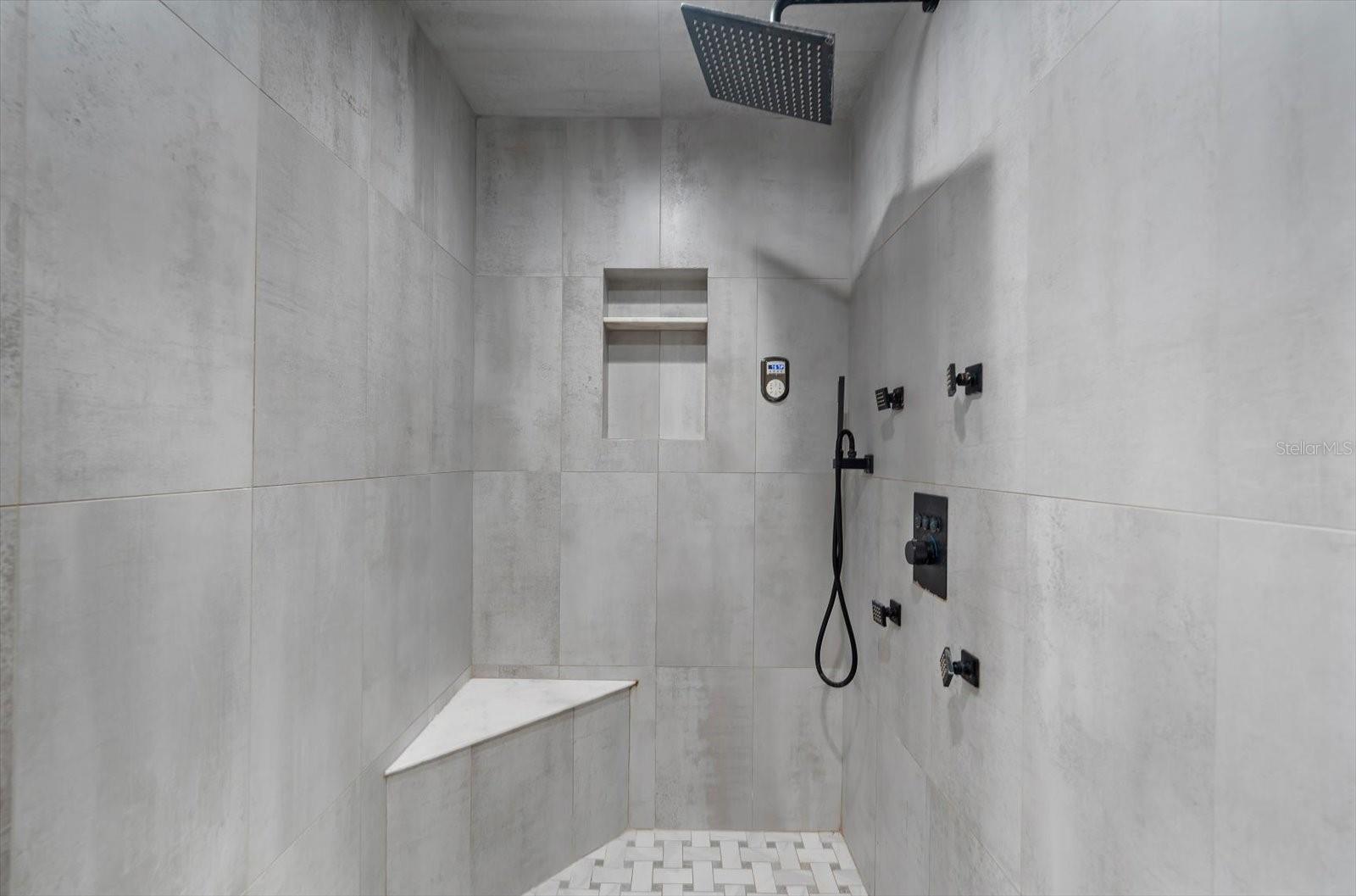 ISLAND ESTATES OF CLEARWATER - Residential