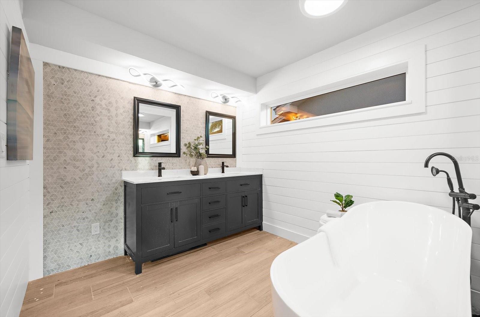 ISLAND ESTATES OF CLEARWATER - Residential