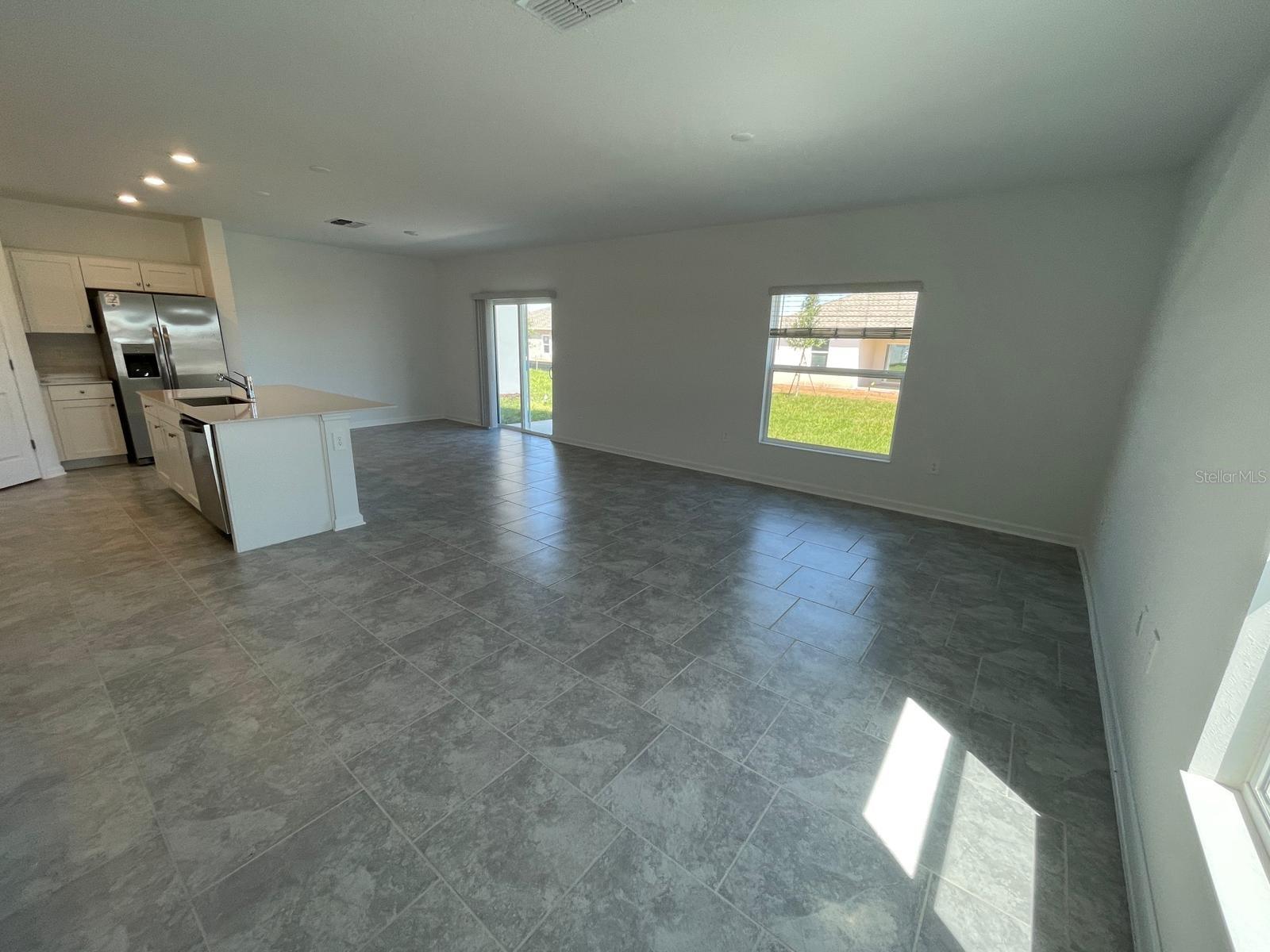 LAWSON DUNES 40'S - Residential