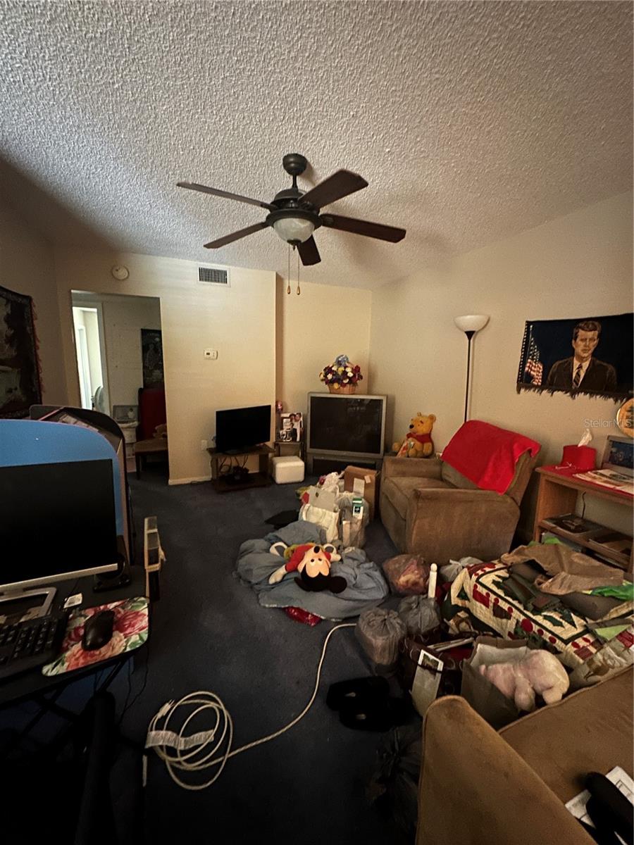 BRETTON WOODS - Residential