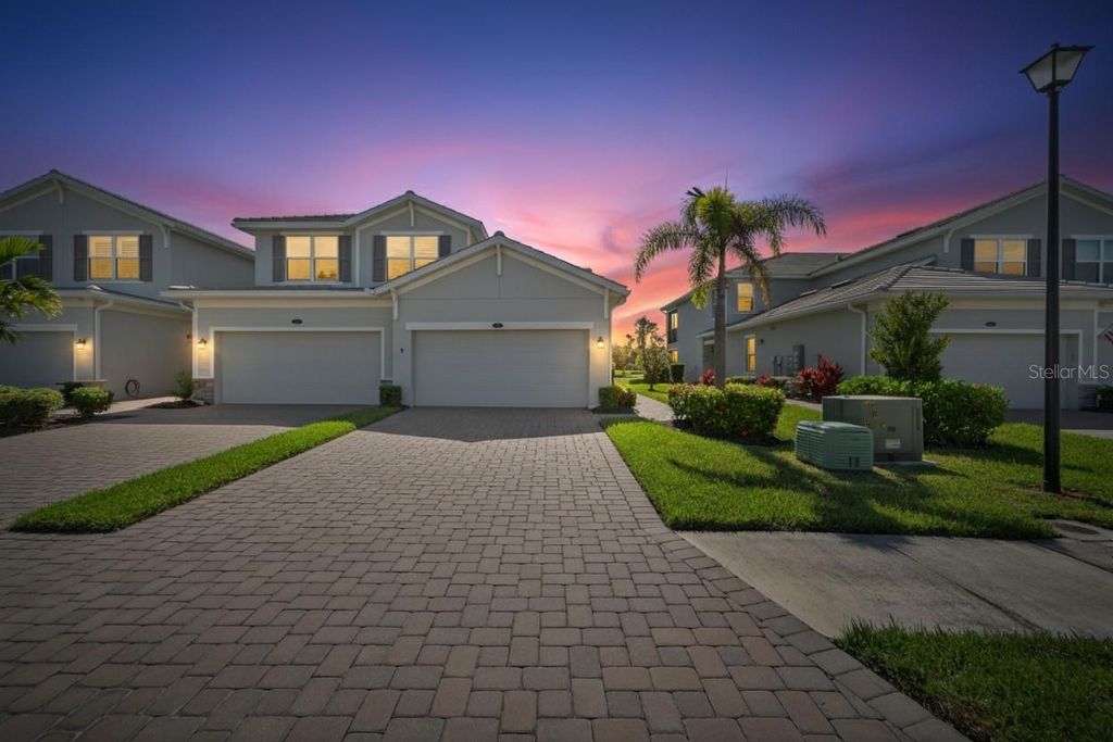 Photo of 951 Tidewater Shores Loop #912, Bradenton, FL 34208 (MLS # TB8426176)