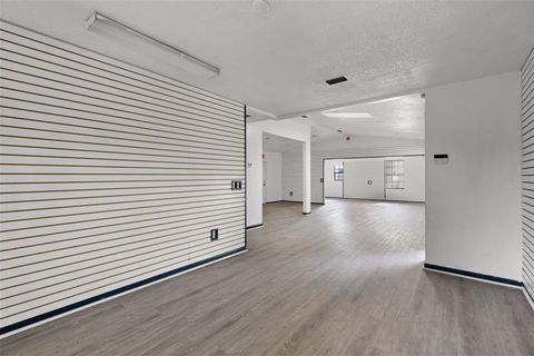 Tiny photo for 697 E Anderson Road, Groveland, FL 34736 (MLS # G5102119)