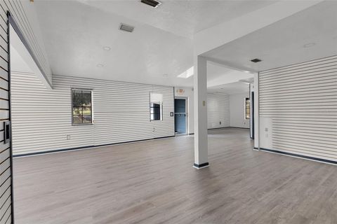 Tiny photo for 697 E Anderson Road, Groveland, FL 34736 (MLS # G5102119)