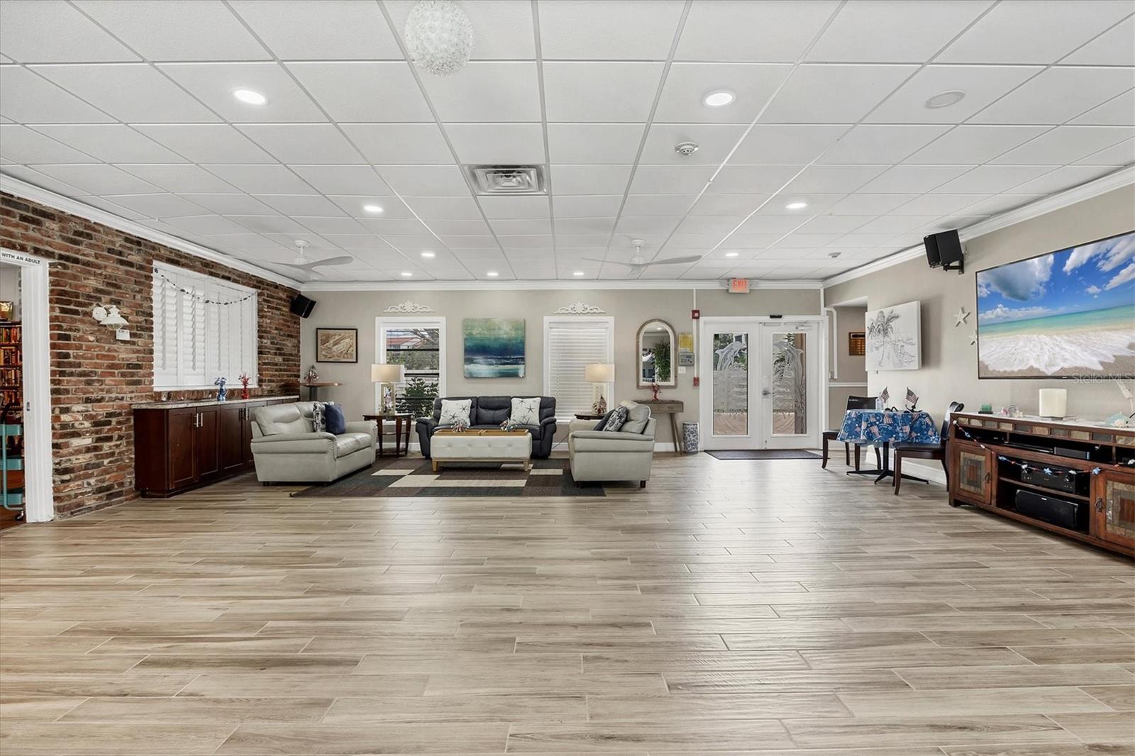 SIESTA HARBOR II - Residential Lease