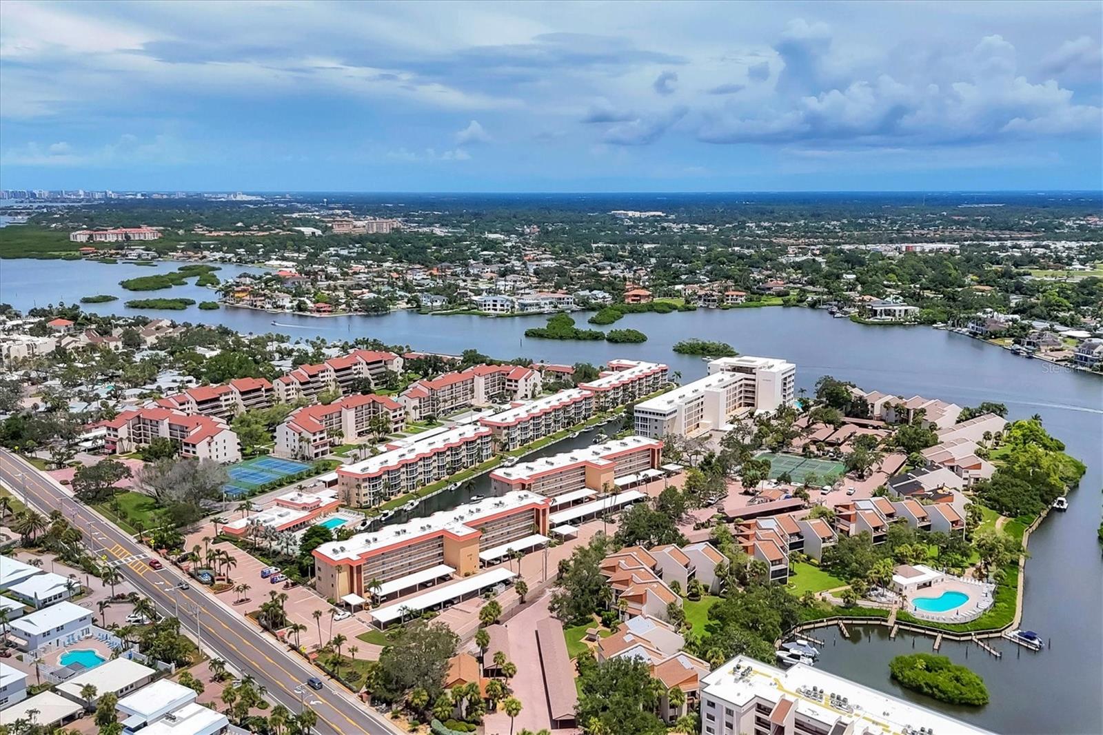 SIESTA HARBOR II - Residential Lease