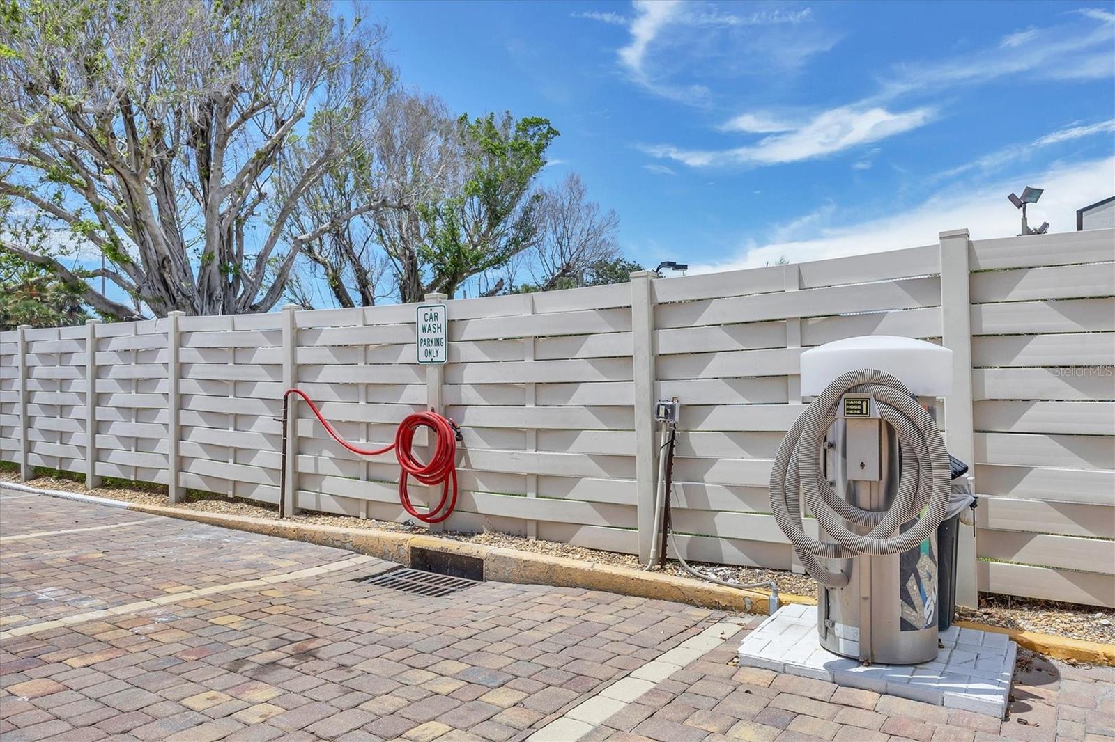 SIESTA HARBOR II - Residential Lease