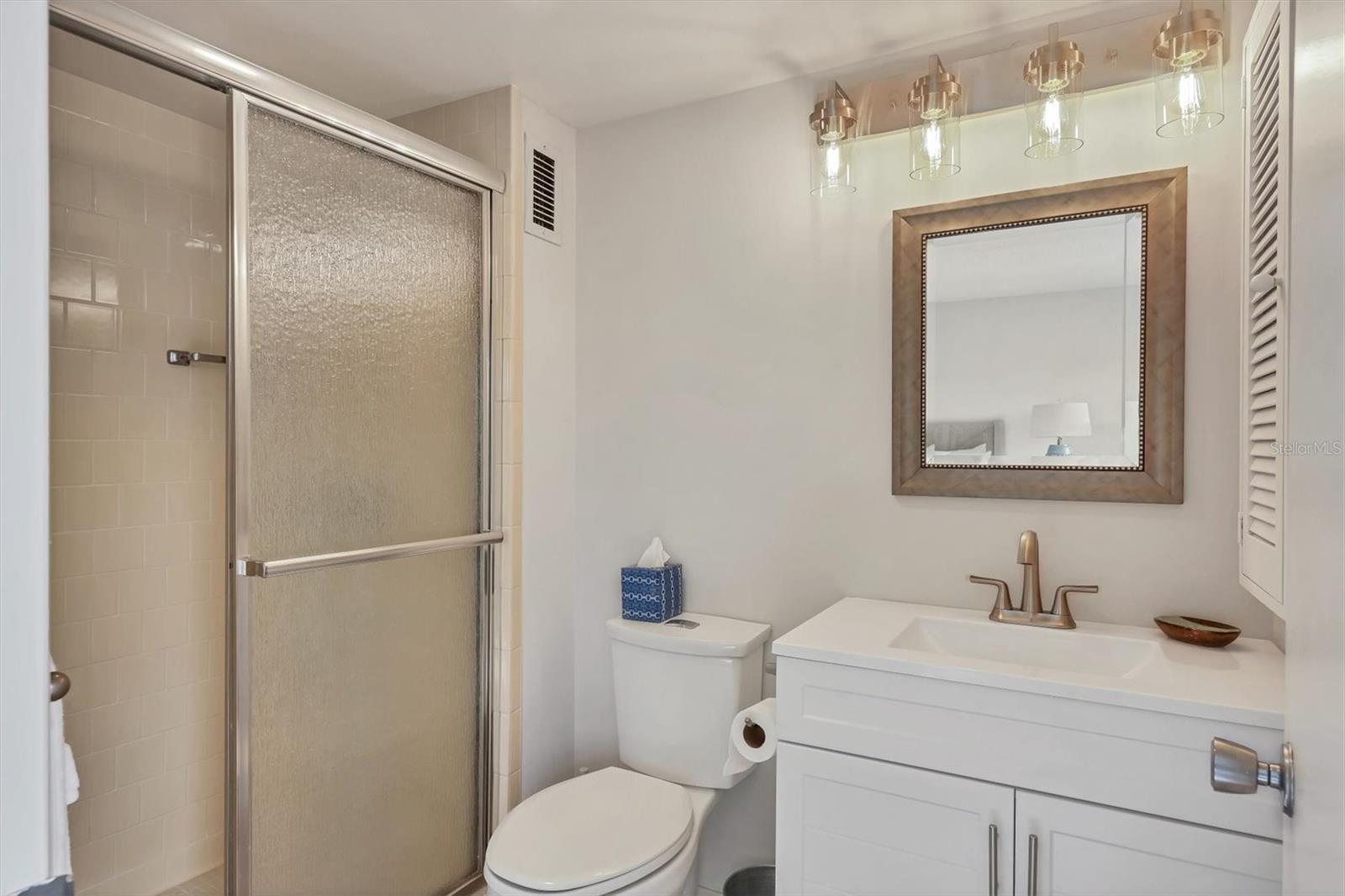 SIESTA HARBOR II - Residential Lease